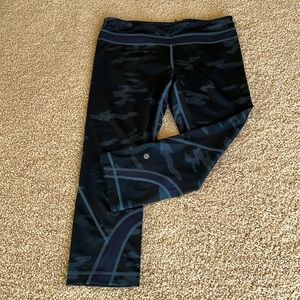 Lululemon leggings size 8.  Excellent condition